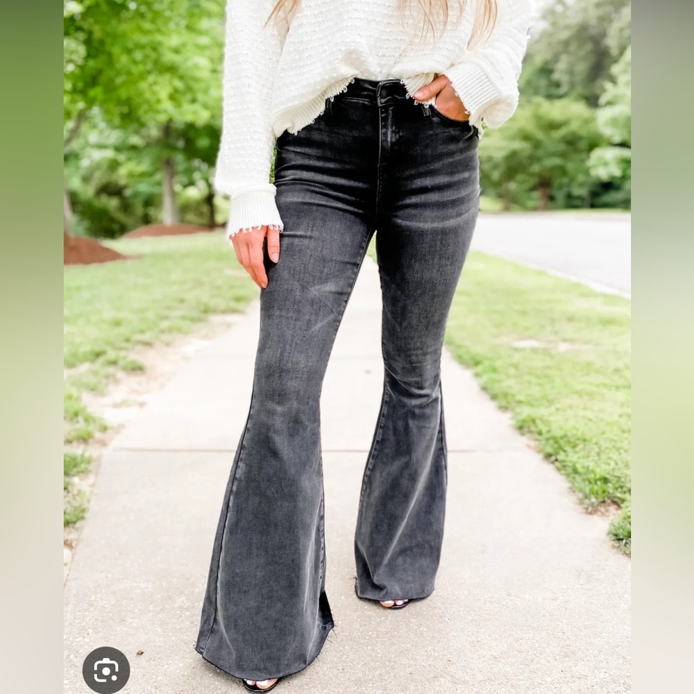 Judy Blue black Freebird Super Flare Jeans
